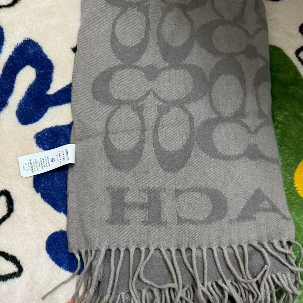 Coach Scarf - Picture 6 of 8